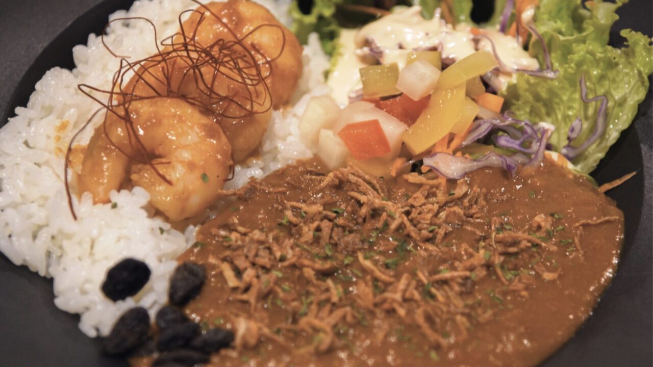 銭函の焚き火カフェで楽しむ、あたたかいランチタイム